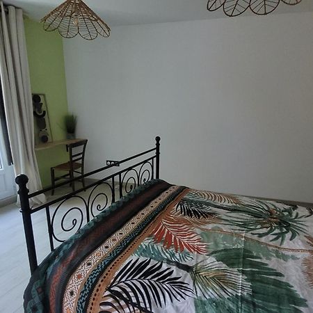 Le Truc En Plus, Accessibles Pmr, Appartement 45 M2 Mitoyen Dans Une Maison Avec Un Autre Appartement Guérard エクステリア 写真